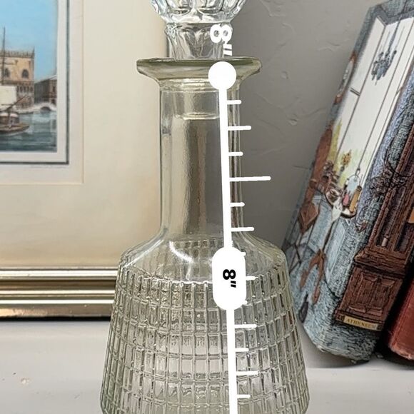 Vtg Vintage MCM molded glass depression glass Decanter and stopper - Picture 8 of 10